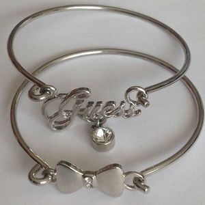 New Guess silver-tone metal bracelet set